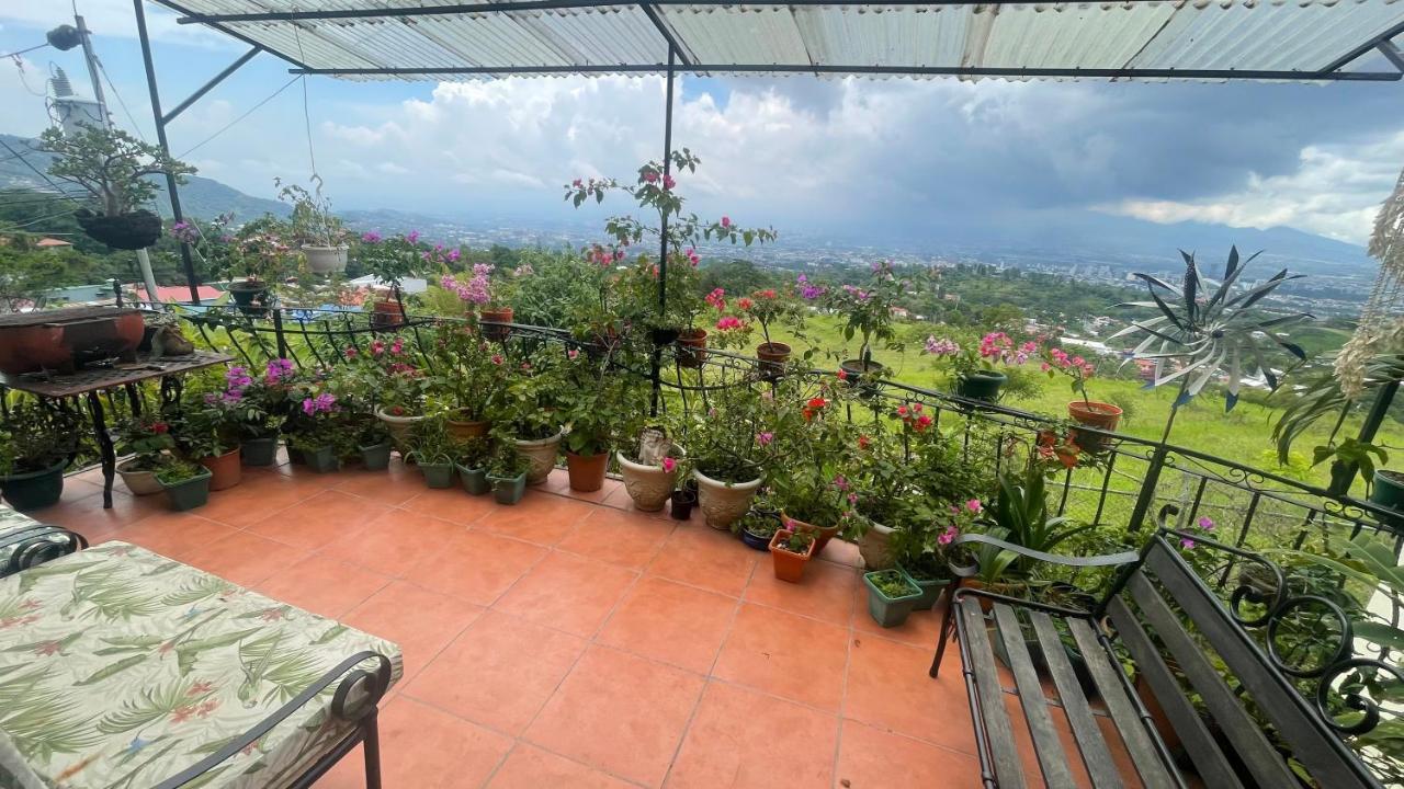 אסקזו Vista Bella Rooms מראה חיצוני תמונה