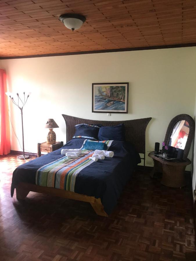 אסקזו Vista Bella Rooms מראה חיצוני תמונה